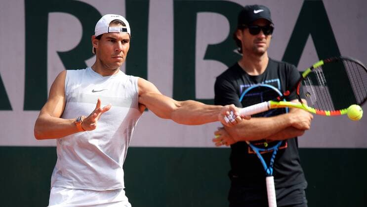 TENNIS - ATP Tennis Herren French Open 2018 PARIS,FRANCE,26.MAY.18 - TENNIS - ATP World Tour, French Open, Roland Garros, Grand Slam, training. Image shows Rafael Nadal (ESP) and Carlos Moya. GEPAxpictures xMatthiasxHauer
