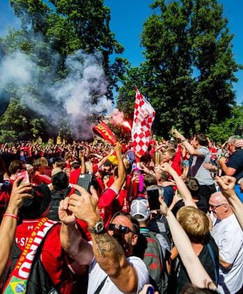 180526 Fans of Liverpool ahead of the UEFA Champions League final between Real Madrid and Liverpool on May 26, 2018 in Kyiv Photo Vegard Wivestad GRAD PICTURES NONE VG 170178  Copyright: VEGARDxWIVESTADxGR¯TT BB180526BB171