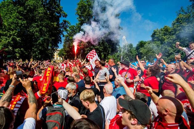180526 Fans of Liverpool ahead of the UEFA Champions League final between Real Madrid and Liverpool on May 26, 2018 in Kyiv Photo Vegard Wivestad GRAD PICTURES NONE VG 170178  Copyright: VEGARDxWIVESTADxGR¯TT BB180526BB173