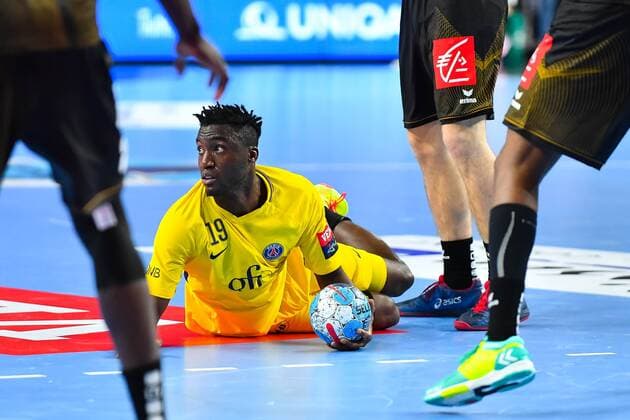 2018.05.26 Kolonia Pilka reczna Velux EHF FINAL4 Champions League Liga Mistrzow polfinal HBC Nantes - Paris Saint-Germain Handball N Z Luc Abalo kolana unhappy sad Foto Pawel Andrachiewicz PressFocus 2018.05.26 Cologne Handball Velux EHF FINAL4 Champions League semifinal HBC Nantes - Paris Saint-Germain Handball Luc Abalo kolana unhappy sad Photo Pawel Andrachiewicz PressFocus NEWSPIX.PL --- Newspix.pl  20180526_PF_PA081