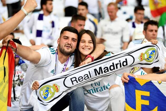 Real Madrid fans pose as they arrive for the UEFA Champions League final between Real Madrid and Liverpool FC at the NSC Olimpiyskiy stadium in Kiev, Ukraine, 26 May 2018. UCL Final 2018 - Real Madrid vs Liverpool FC !ACHTUNG: NUR REDAKTIONELLE NUTZUNG!  Copyright: xMykolaxTysx RML01 20180526-636629608105146681