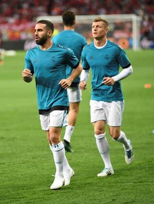 Fußball, CL Finale, Real Madrid macht sich warm Real Madrid s Daniel Carvajal (L), and Tony Kroos (R) during warming up time before the UEFA Champions League final between Real Madrid and Liverpool FC at the NSC Olimpiyskiy stadium in Kiev, Ukraine, 26 May 2018. UCL Final 2018 - Real Madrid vs Liverpool FC !ACHTUNG: NUR REDAKTIONELLE NUTZUNG!  Copyright: xMykolaxTysx RML01 20180526-636629636286677469