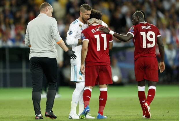 Bilder des Tages - SPORT Fußball, CL Finale, Real Madrid - FC Liverpool (L-R) Sergio Ramos of Real Madrid, Mohamed Salah of Liverpool FC, Sadio Mane of Liverpool FC during the UEFA Champions League final between Real Madrid and Liverpool on May 26, 2018 at NSC Olimpiyskiy Stadium in Kyiv, Ukraine UEFA Champions League 2017 2018 xVIxVIxImagesx xMauricexvanxSteenxIVx 11042540