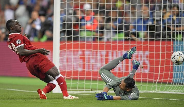 26 05 2018 Football UEFA Champions League Final 2018 Real Madrid FC Liverpool at the Olympic Stadium Kiev Ukraine Goal to the 1 1 goal scorer Sadio Mane FC Liverpool against keeper Keylor Navas Real Madrid