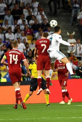 Fußball, CL Finale, Real Madrid - FC Liverpool Real Madrid s player Cristiano Ronaldo (R) in action before J. Milner (L) during the UEFA Champions League final between Real Madrid and Liverpool FC at the NSC Olimpiyskiy stadium in Kiev, Ukraine, 26 May 2018. UCL Final 2018 - Real Madrid vs Liverpool FC !ACHTUNG: NUR REDAKTIONELLE NUTZUNG!  Copyright: xMykolaxTysx RML01 20180526-636629692955367673