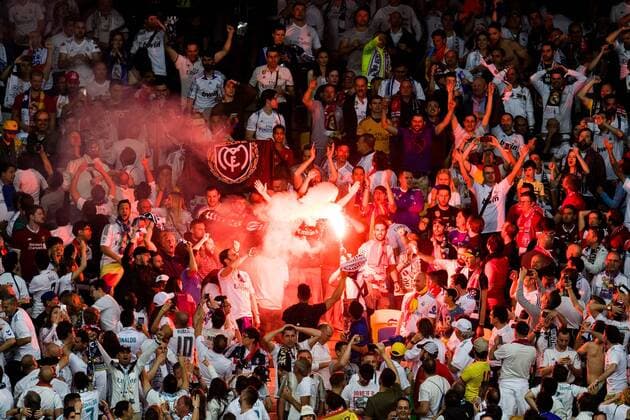 180526 Supporters of Real Madrid celebrate after the 2 1 goal during the UEFA Champions League final between Real Madrid and Liverpool on May 26, 2018 in Kyiv Photo Vegard Wivestad Grott BILDBYRAN Code VG 170178  Copyright: VEGARDxWIVESTADxGRoTT BB180526ZE019