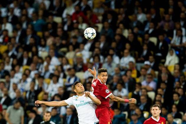 180526 Casemiro or Real Madrid and Roberto Firmino or Liverpool during the UEFA Champions League final between Real Madrid and Liverpool on May 26, 2018 in Kyiv Photo Vegard Wivestad Grott BILDBYRAN Code VG 170178  Copyright: VEGARDxWIVESTADxGRoTT BB180526ZZ019