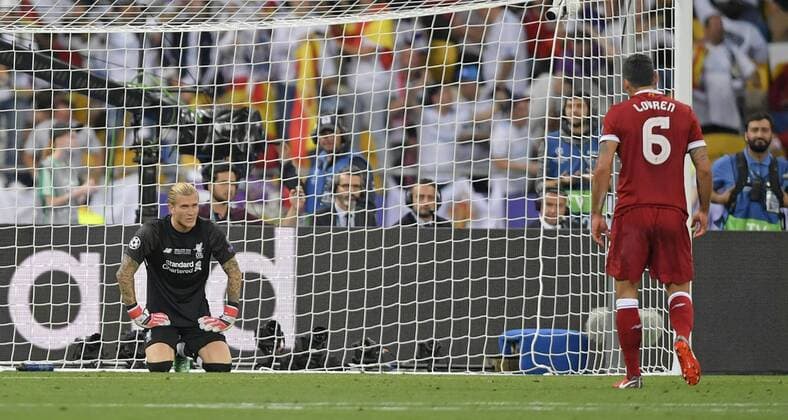 26 05 2018 Football UEFA Champions League Final 2018 Real Madrid FC Liverpool at the Kiev Olympic Stadium Ukraine v l Goalkeeper Loris Karius Liverpool and Dejan Lovren FC Liverpool are disappointed after Madirds goal for 3 1