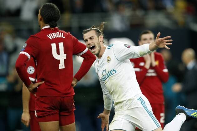 Fußball, CL Finale, Real Madrid - FC Liverpool (L-R) Virgil van Dijk of Liverpool FC, Gareth Bale of Real Madrid during the UEFA Champions League final between Real Madrid and Liverpool on May 26, 2018 at NSC Olimpiyskiy Stadium in Kyiv, Ukraine UEFA Champions League 2017 2018 xVIxVIxImagesx xMauricexvanxSteenxIVx 11043613