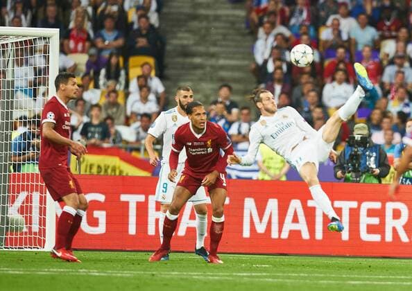Gareth BALE Real Madrid 11 Shot on goal scores the 2 1 REAL MADRID FC LIVERPOOL Football UEFA Champions League Final Kiev Ukraine May 26 2018 CL Season 2017 2018