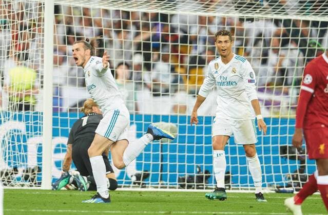 Gareth BALE Real Madrid 11 Goal scored the door to the 2 1 goal celebrations Cheers after the goal Cristiano RONALDO Real Madrid 7 REAL MADRID FC LIVERPOOL Football UEFA Champions League Final Kiev Ukraine May 26 2018 CL Season 2017 2018
