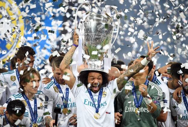 2018.05.26 Kijow Kiev Pilka nozna Liga Mistrzow Final Sezon 2017 2018 Real Madryt - Liverpool FC N z Radosc Realu po zdobyciu pucharu Ligi Mistrzow feta podium Celebrates victory after UEFA Champions League final Foto Rafal Oleksiewicz PressFocus 2018.05.26 Kijow Kiev Football Champions League Final Season 2017 2018 Radosc Realu po zdobyciu pucharu Ligi Mistrzow feta podium Celebrates victory after UEFA Champions League final Credit: Rafal Oleksiewicz PressFocus NEWSPIX.PL --- Newspix.pl  20180526PF_RO0159