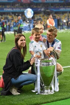Toni KROOS Real Madrid posing together with his family with the Cup Cup Trophaee Football Champions League Final 2018 Real Madrid Liverpool FC 3 1 Season2017 18 at 26 05 2018 Stadium NSK Olimpiyskyi