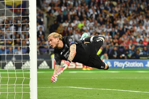Keylor NAVAS Goalkeeper Real Madrid looks the ball after the 3 1 lands in the goal Action Single action Single shot Full length Full body full figure Football Champions League Final 2018 Real Madrid Liverpool 3 1 Saison2017 18 at 26 05 2018 Stadion NSK Olimpiyskyi