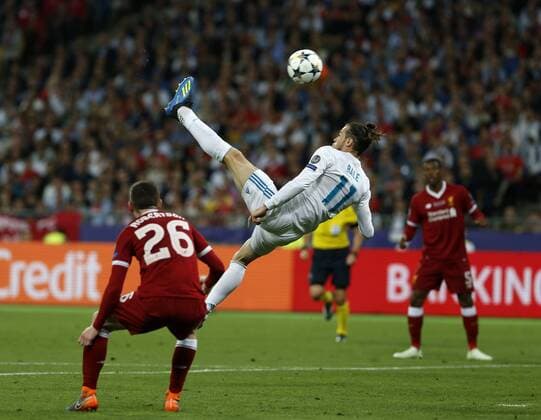 Themen der Woche - SPORT KW21 Bilder des Tages - SPORT Final de la Liga de Campeones entre el Real Madrid y el Liverpool. En la imagen, Bale logra su gol. Champions League final between Real Madrid and Liverpool. In this picture, Bale scores his goal. 