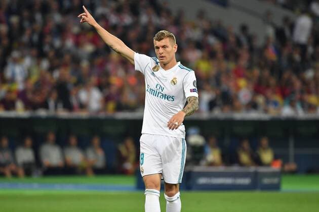 Toni KROOS Real Madrid Gestures Gives Instructions Action Single-Cut Single Motif Half Figure Half Figure Soccer Champions League Final 2018 Real Madrid Liverpool 3 1 Season2017 18 at 26 05 2018 Stadion NSK Olimpiyskyi
