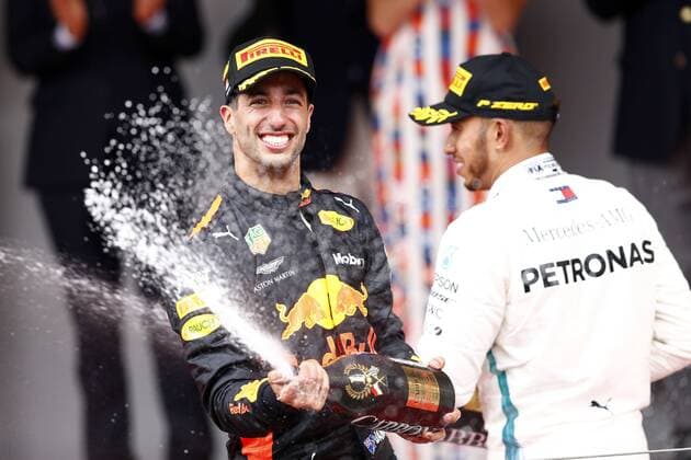 Motorsports: FIA Formula One World Championship WM Weltmeisterschaft 2018, Grand Prix of Monaco, 3 Daniel Ricciardo (AUS, Aston Martin Red Bull Racing), 44 Lewis Hamilton (GBR, Mercedes AMG Petronas Motorsport) Monte Carlo Monte Carlo Monaco Monaco