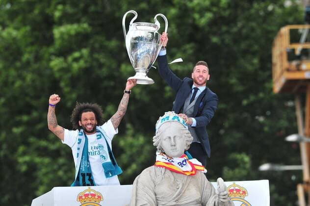 Themen der Woche - SPORT KW21 Bilder des Tages - SPORT Fußball, CL-Sieger Real Madrid wird in Madrid gefeiert CELEBRACION DE LA DECIMOTERCERA CHAMPIONS DEL REAL MADRID EN CIBELES 27 05 2018  xEuropaxPressx xCELEBRACIONxDExLAxDECIMOTERCERAxCHAMPIONSxDELxREALxMADRIDxENxCIBx