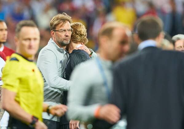 Juergen KLOPP Coach Liverpool is recovering from the loss Loris KARIUS Liverpool 1 REAL MADRID FC LIVERPOOL 3 1 Football UEFA Champions League Final Kiev Ukraine May 26 2018 CL Season 2017 2018