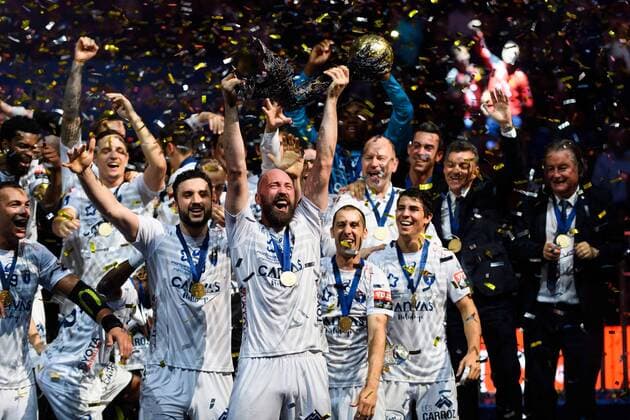 Handball, Montpellier HB gewinnt Champions League 2018.05.27 Kolonia Pilka reczna Velux EHF FINAL4 Champions League Liga Mistrzow final Montpellier wygrywa HBC Nantes - Montpellier HB N Z puchar radosc wygrana dekoracja Montpellier Foto Pawel Andrachiewicz PressFocus 2018.05.27 Cologne Handball Velux EHF FINAL4 Champions League final HBC Nantes - Montpellier HB puchar radosc wygrana dekoracja Montpellier Photo Pawel Andrachiewicz PressFocus NEWSPIX.PL --- Newspix.pl FRANCE OUT!  20180527_PF_PA189
