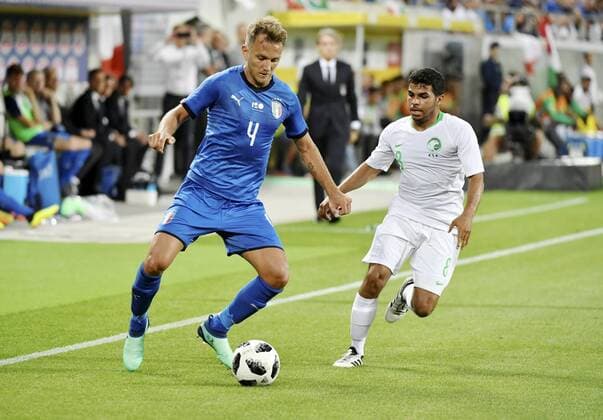 28 05 2018 St Gallen Switzerland Soccer Men Season 2017 2018 Test match Italy Saudi Arabia Image shows 4 Domenico Criscito Italy against 8 Yahia Alshehri Saudi Arabia Action duel