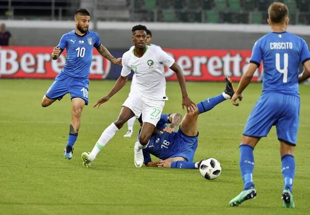 28 05 2018 St Gallen Switzerland Football Mens Season 2017 2018 Test match Italy Saudi Arabia Image shows 16 Lorenzo Pellegrini Irtalia against 27 Mohamed Kanoo Saudi Arabia Action duel