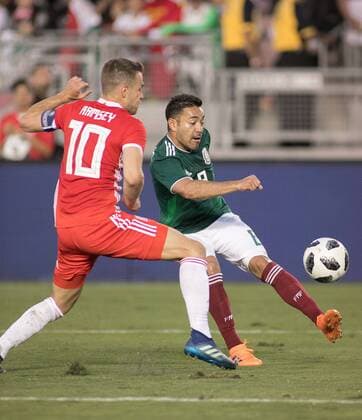 May 28, 2018 - Los Angeles, California, U.S - Marco Fabian 8 of the national team Nationalteam of Mexico during their international match Länderspiel against the national team of Wales on Monday, May 28, 2018 at the Rose Bowl in Pasadena, California. Mexico vs. Wales - ZUMAp124 20180528_zaa_p124_511 Copyright: xJavierxRojasx