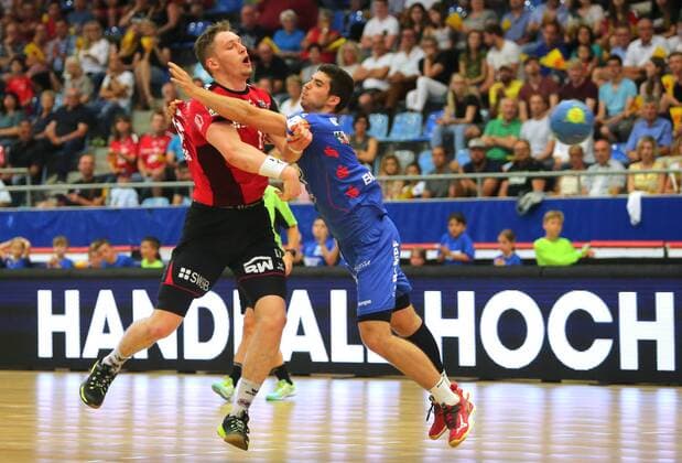BAU 02 06 2018 Bietigheim Handball SG BBM Bietigheim vs. HBW Balingen Weilstetten b Gerdas Babarskas BBM Jannik Hausmann Balingen
