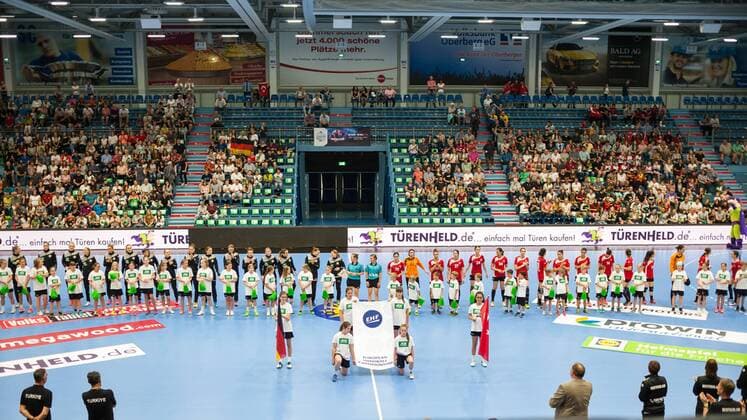 The two teams will be presented before the start of the match Left Germany right the team of Turkey Germany vs Turkey Handball EC Qualification Women 02 06 18 Gummersbach NRW Germany Schwalbe Arena Copyright: xcdn_nszx