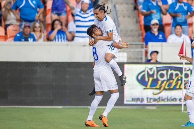 Fußball, Länderspiel, Honduras - El Salvador June 2, 2018: El Salvador midfielder Dennis Torres (8) celebrates his goal with El Salvador midfielder Gerson Villavicencio (10) during an international soccer friendly match between Honduras and El Salvador at BBVA Compass Stadium in Houston, TX. El Salvador won the game 1 to 0... CSM Soccer 2018: Honduras vs El Salvador JUN 2 - ZUMAc04_ 20180602_zaf_c04_056 Copyright: xTraskxSmithx