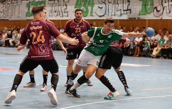 v li Fynn Derk Wiebe Eintracht Hildesheim Nikolaos Tzoufras Eintracht Hildesheim Radek Dolezel Eintracht Hildesheim Lukas Bohm DJK Rimpar Wolves DKB 2 Handball Bundesliga DJK Rimpar Wolves Eintracht Hildesheim xfsx