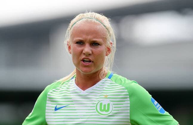 Goalkeeper Queen Pernille Harder VfL Wolfsburg