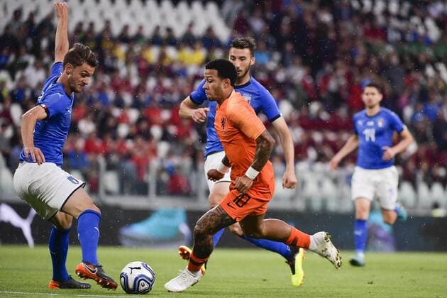 Photo LaPresse - Marco Alpozzi June 4, 2018 Turin ( Italy ) Italy vs Netherlands - friendly match - Allianz Arena Stadium of Turin. in the pic: Daniele Rugani (Italy) Memphis Depay (Netherlands);  Copyright: xLaPresse MarcoxAlpozzix