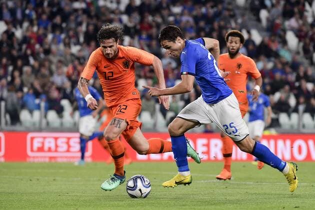 Photo LaPresse - Marco Alpozzi June 4, 2018 Turin ( Italy ) Italy vs Netherlands - friendly match - Allianz Arena Stadium of Turin. in the pic: Daryl Janmaat (Netherlands); Federico Chiesa (Italy)  Copyright: xLaPresse MarcoxAlpozzix