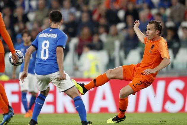 (L-R) Giacomo Bonaventura of Italy, Ruud Vormer of Holland during the International Friendly Länderspiel match between Italy and The Netherlands at Allianz Stadium on June 04, 2018 in Turin, Italy International friendly match 2017 2018 xVIxVIxImagesx xMauricexvanxSteenxIVx 11131450