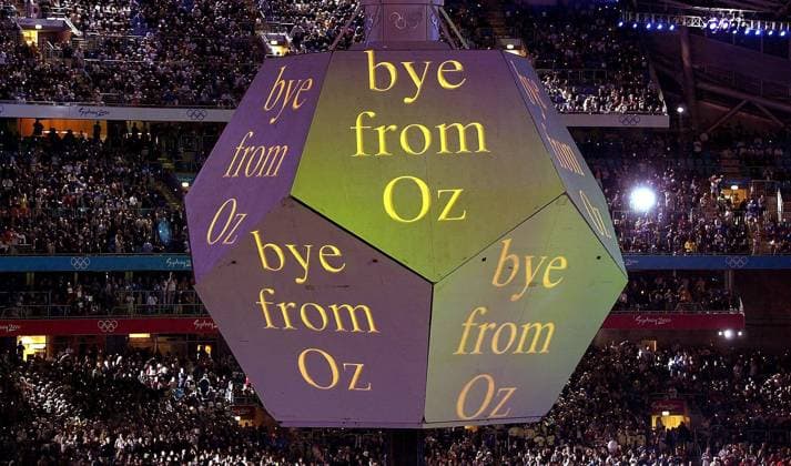 BRU45--SYDNEY AUSTRALIA: The Olympic Games Olympische Spiele Olympia OS closing ceremony organisation wishes Bye from Oz , here sunday 01 oktober 2000 in Sydney. Belga Reporters photo-Benoit DOPPAGNE dop,mao. BENOITxDOPPAGNE  x515441x