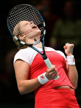 20061104 - HASSELT, BELGIUM : Belgian Kim Clijsters during her semi final match against Russian Vera Zvonareva at the Gaz de France Stars tennis tournament, Saturday 04 November 2006, in Hasselt. Clijsters won 6-4, 3-6, 6-4. YORICKxJANSENS  x5421687x