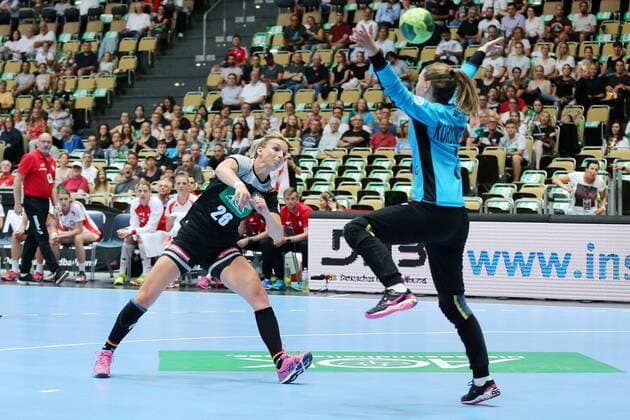 Angie Gescke GER and Weronika Kordowiecka POL during the Laender match of the Handball Women between Germany and Poland on 06 06 18 in the Olympiahalle Muenchen Test match Handball Women Germany Poland Muenchen Copyright: xEIBNER MarcelxEngelbrechtx EP_MET