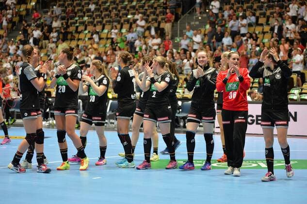 06 06 2018 xemx Handball Womens Test Match Germany Poland emspor Final Celebration The players celebrate their victory in Munich