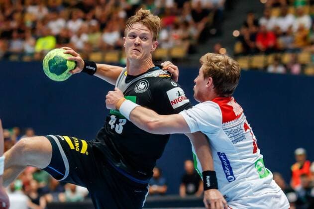 Muenchen Germany 06 06 2018 Handball Laenspiel der Maenner Germany Norway Niclas Pieczkowski GER and Goran S Johannessen NOR in a duel DeFodi507