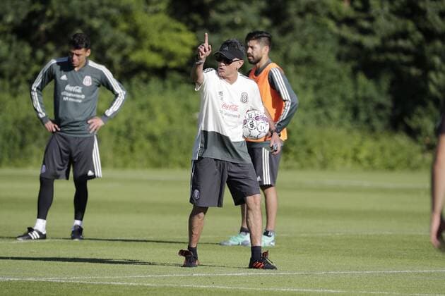 June 6 2018 EUM20180606DEP26 JPG COPENHAGEN Denmark Soccer Soccer Mexican National Team coach Juan Carlos Osorio during the training of the Mexican National Team at the Sports Complex of the Brondby Stadium on June 6, 2018 prior to the match to be played in Denmark. saturday Photo Agency THE UNIVERSAL Luis Cortes RCC Latin News June 6 2018  - ZUMAu78_ 20180606_zaf_u78_562 Copyright: xLuisxCortesx