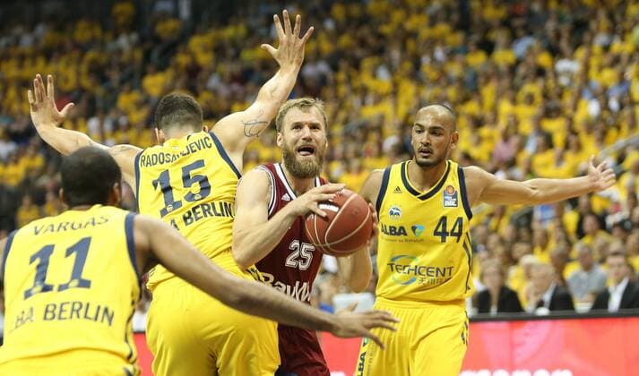 Anton Gavel Bayern Munich at the game ALBA BERLIN against FC Bayern Munich at the Mercedes Benz Arena Berlin on 07 06 2018 GER Basketball 1 Bundesliga ALBA BERLIN against FC Bayern Munich Final 2 07 06 2018 Mercedes Benz Arena Berlin Copyright: xEIBNER AndreasxGorax EP_AGA