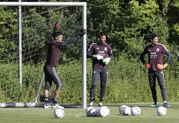 June 7, 2018 - EUM20180607DEP02.JPG.COPENHAGUE, Dinamarca. SoccerFutbol-Seleccion Mexicana.- Alfredo Talavera, Jesus Corona y Guillermo Ochoa durante la sesion de entrenamiento de la Seleccion Mexicana, este 7 de junio de 2018, de cara al partido contra Dinamarca este sabado. Foto: Agencia EL UNIVERSALLuis CortesEELG Latin News: June 7, 2018  - ZUMAu78_ 20180607_zaf_u78_519 Copyright: xElxUniversalx
