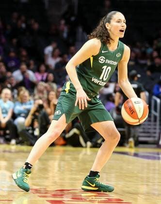 Seattle Storm guard Sue Bird 10 dribbling during the Seattle Storm vs Los Angeles Sparks game at Staples Center in Los Angeles, Ca on June 7, 2018. ( ) WNBA Basketball Damen USA Finals: Seattle Storm vs Los Angeles Sparks June 7, 2018 - ZUMAc04_ 20180607_zaf_c04_123 Copyright: xJevonexMoorex