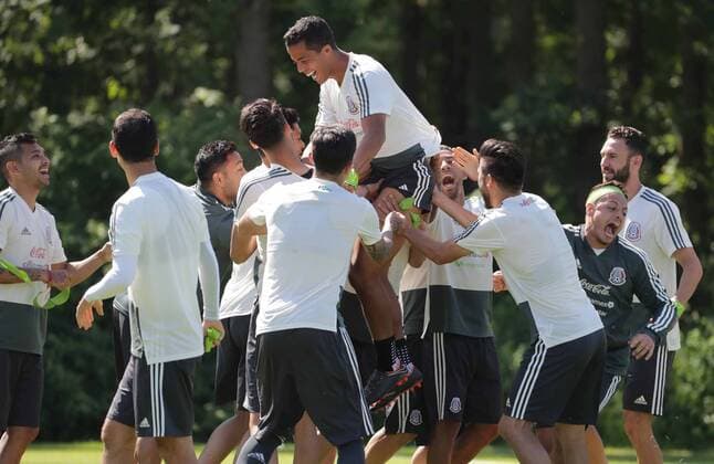 June 8, 2018 - EUM20180608DEP13.JPG.COPENHAGUE, Dinamarca, Soccer Futbol-Seleccion Mexicana.- 8 de junio de 2018. Aspectos del entrenamiento de la Seleccion Mexicana, previo al partido que tendran con su similar de Dinamarca este sabado a las 13:00 horas del centro de Mexico; ultimo partido antes del Mundial de Rusia 2018. Foto: Agencia EL UNIVERSAL Luis Cortes MAR. Latin News: June 8, 2018  - ZUMAu78_ 83685050st Copyright: xLuisxCortesx
