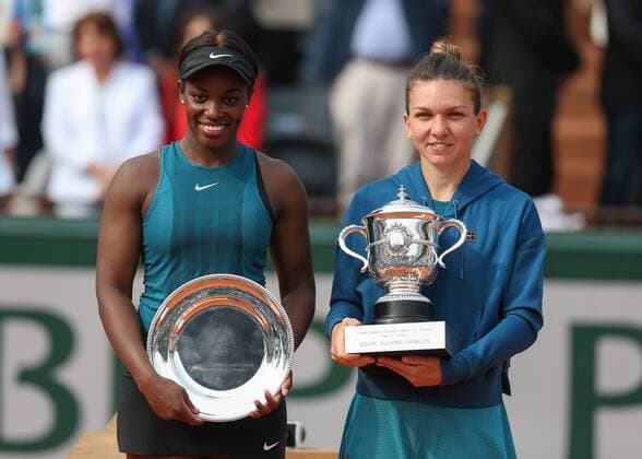 Finalist SLOANE STEPHENS USA and winner SIMONA HALEP ROU with trophy Presentation ceremony Copyright: xJuergenxHasenkopfx