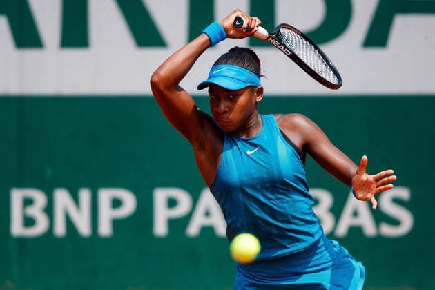 PARIS, FRANCE - JUNE 09: CORI GAUFF (USA) during day fourteen match of the 2018 French Open 2018 on June 9, 2018, at Stade Roland-Garros in Paris, France. (Photo by Chaz Niell Icon Sportswire) TENNIS: JUN 09 French Open Icon180609131 EDITORIAL USE ONLY