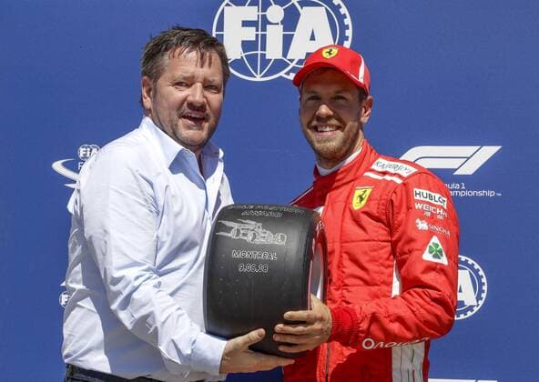 Motorsports: FIA Formula One World Championship WM Weltmeisterschaft 2018, Grand Prix of Canada 33 Max Verstappen (NDL, Red Bull Racing), , 5 Sebastian Vettel (GER, Scuderia Ferrari) Pole Position Award Montreal Canada