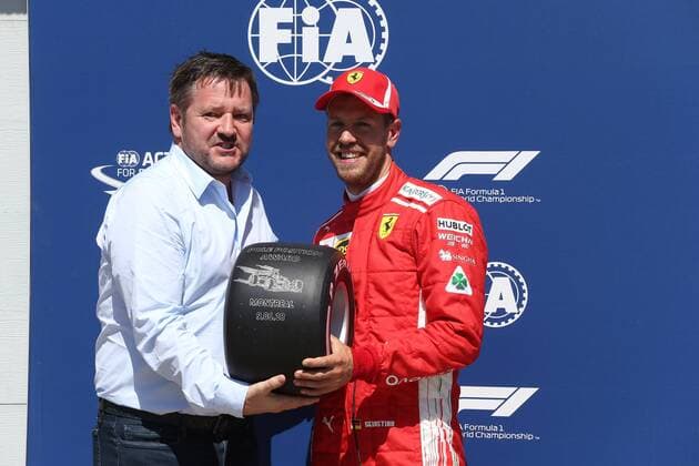 Photo4 LaPresse 09 06 2018 Montreal, Canada Grand Prix Formula One Canada 2018 In the pic: Pirelli Award to Pole Position, Sebastian Vettel (GER) Scuderia Ferrari SF71H with Paul Hembery (GBR)  Copyright: xPhoto4 LaPressex