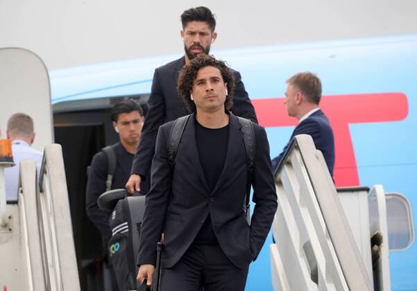 MOSCOW REGION, RUSSIA - JUNE 11, 2018: Mexican football player Guillermo Ochoa (front) and teammates disembark from an airliner as Mexico s national football team arrives at Sheremetyevo International Airport, ahead of FIFA World Cup WM Weltmeisterschaft Fussball Russia 2018. Sergei Bobylev TASS  TS0838DB